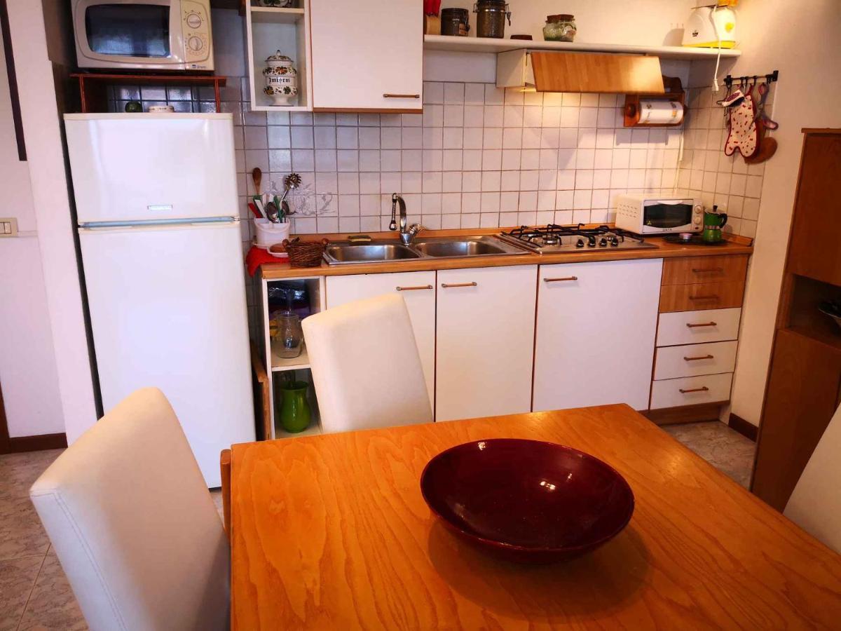 Appartamento In Lazise/gardasee 21954 *